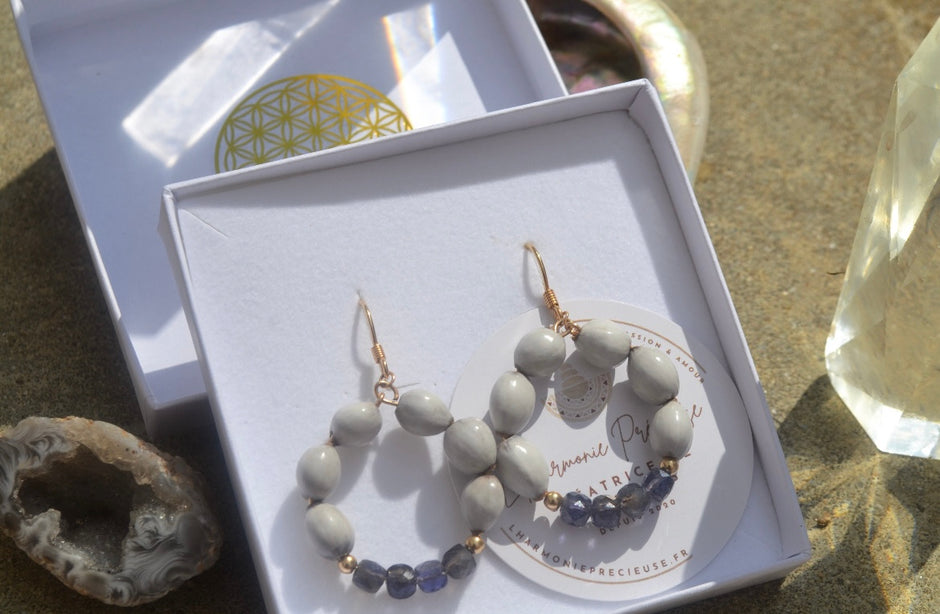 Norðr — Larmes de Job & Iolite, plaqué or 18k