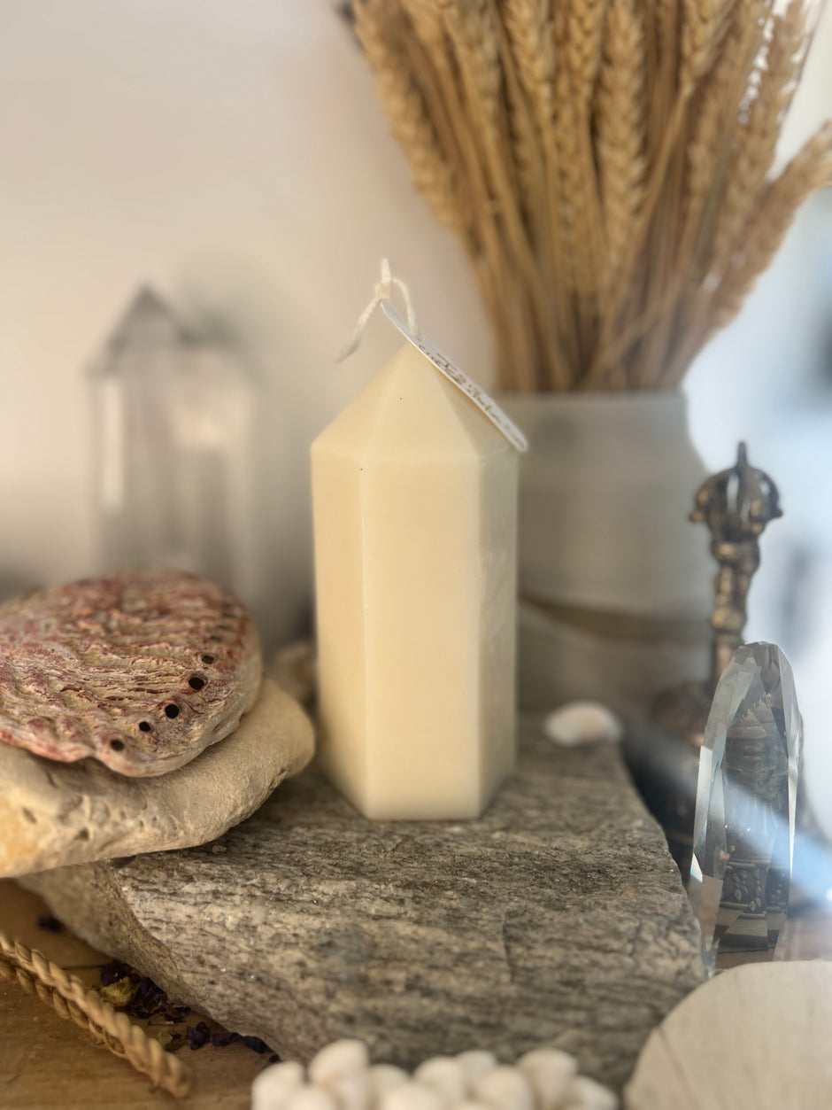 MAGISTRA CRISTAL - Bougie moulée géométrique - Citrouille blanche & épices