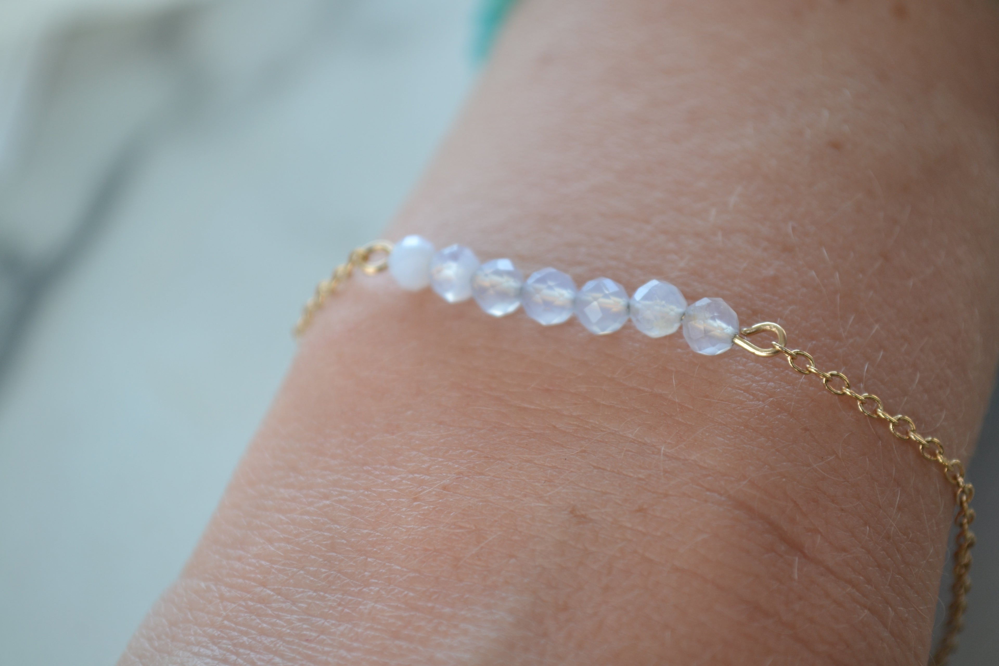 TALISMAN NERIDA — Calcédoine bleue