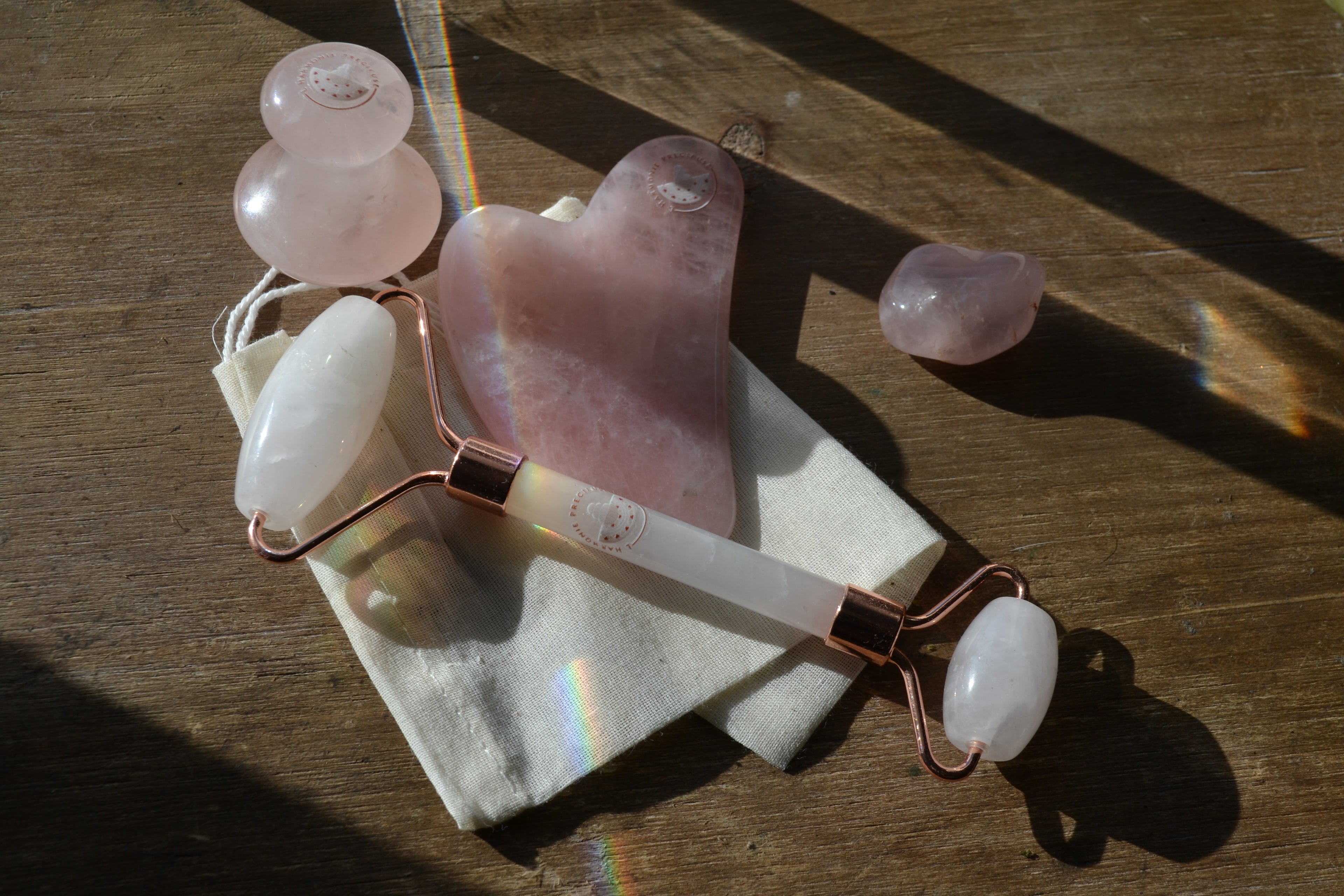 GUA SHA - PALME EN QUARTZ ROSE
