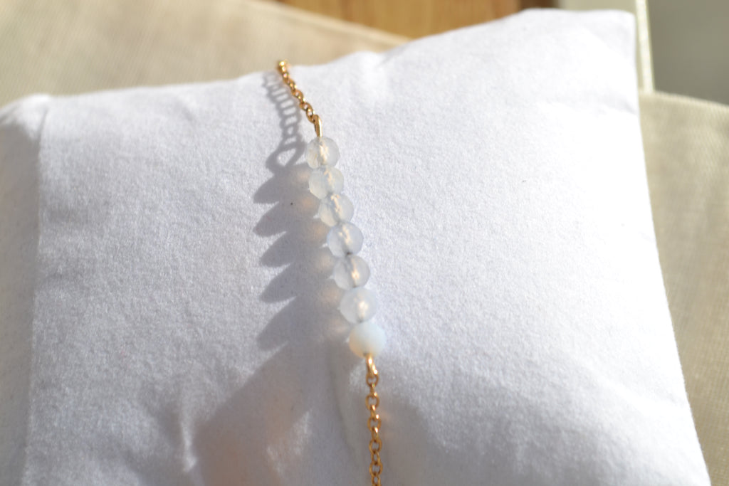 TALISMAN NERIDA — Calcédoine bleue