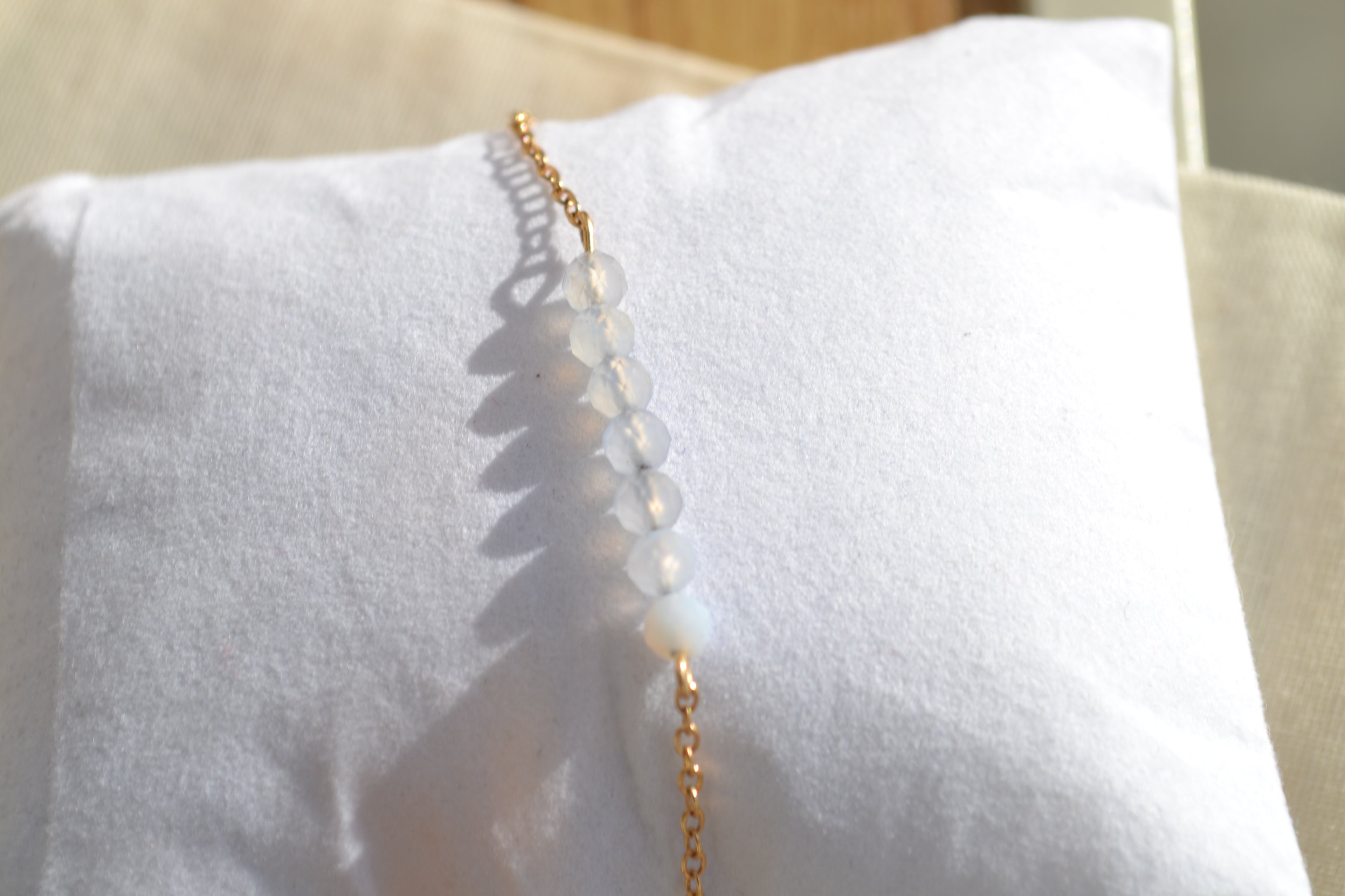 TALISMAN NERIDA — Calcédoine bleue