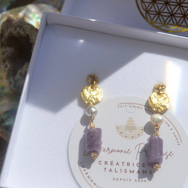 IRIS — Boucles d'oreilles lépidolite & keshi de Tahiti, plaqué or 18k